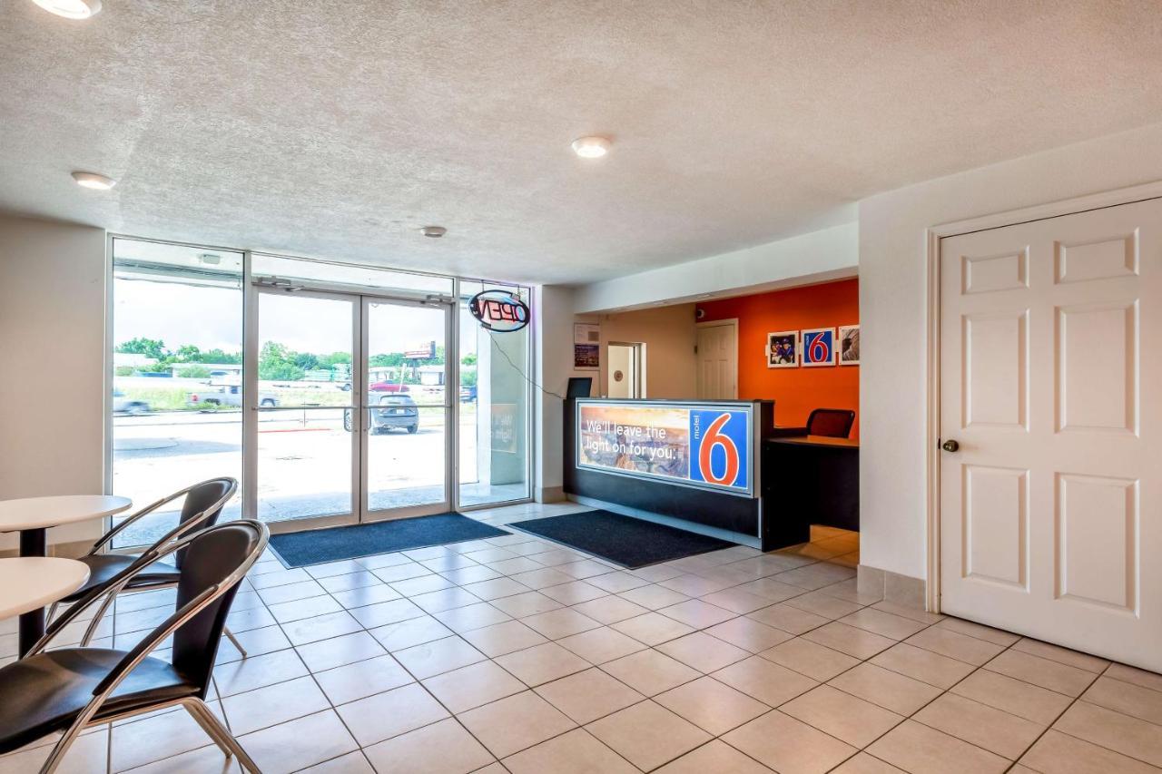 Motel 6-Houston, Tx - East Esterno foto